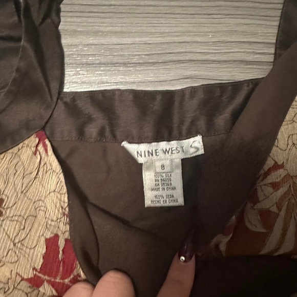 🌥️Nine West floral flowy tank top - Picture 3 of 3